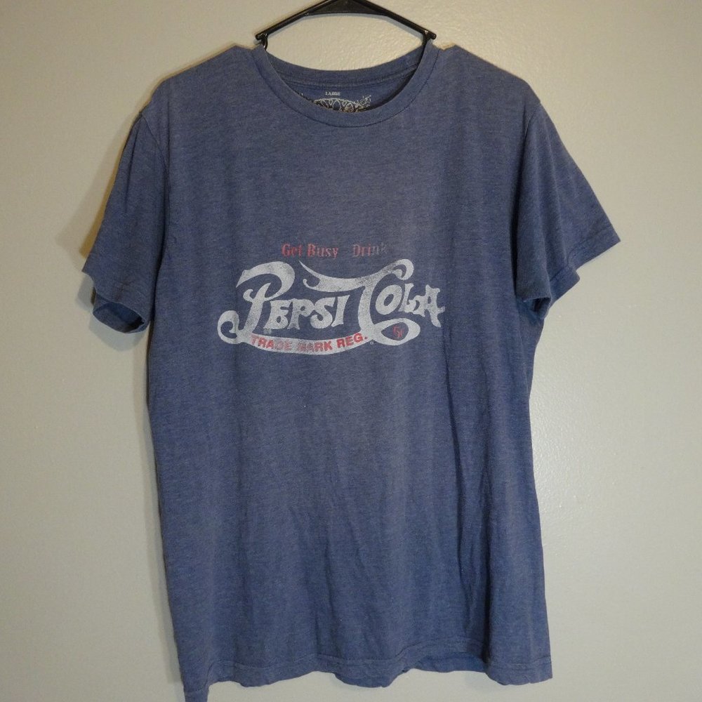 Savvy size Large Unisex PEPSI COLA graphic tee